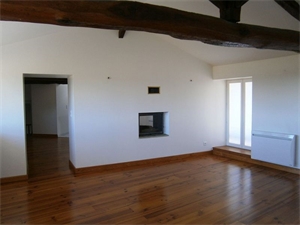t3 à la location -   42110  POUILLY LES FEURS, surface 96 m2 location t3 - UBI481131611